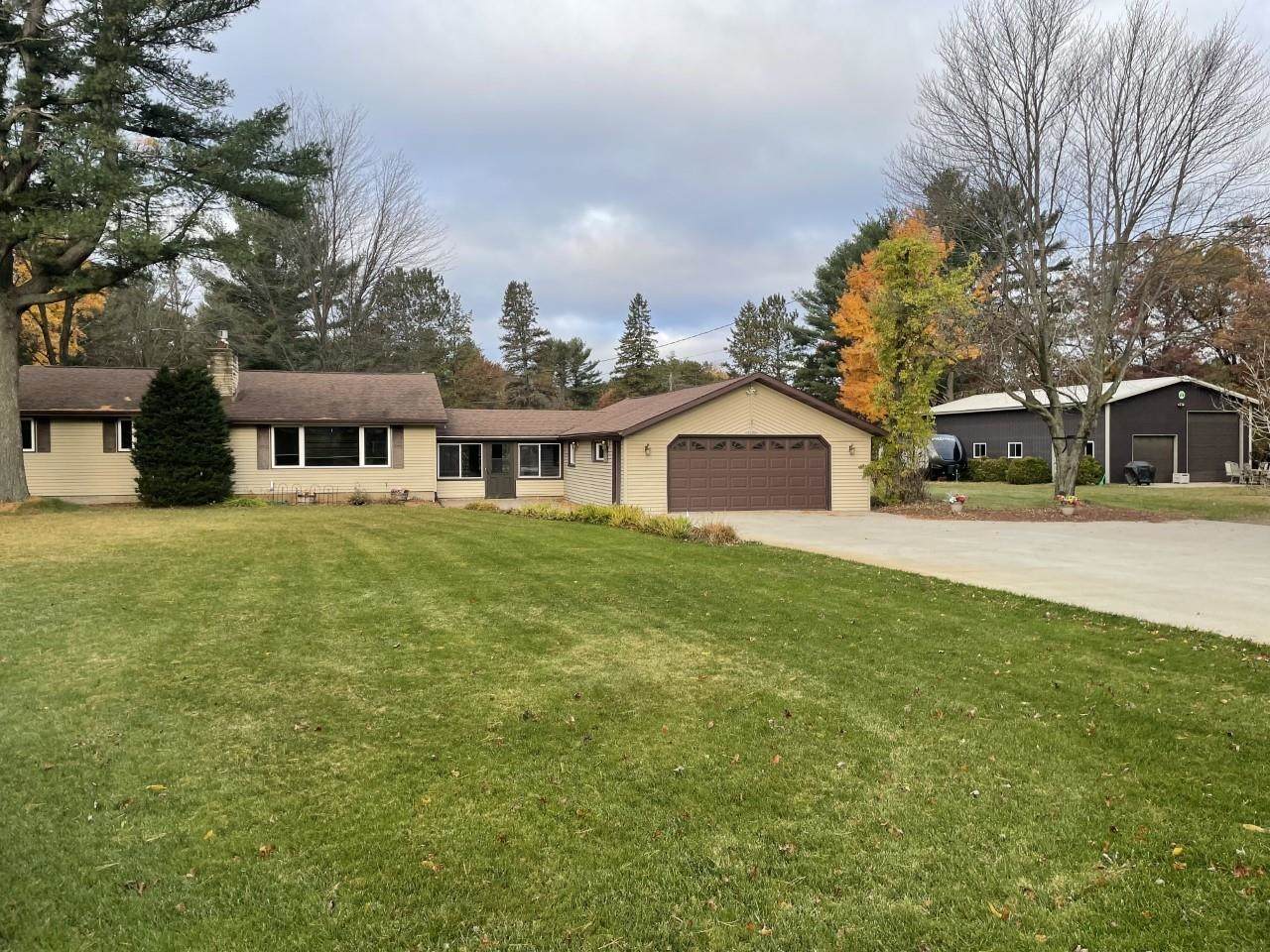 1310 48TH STREET SOUTH - Photo 1