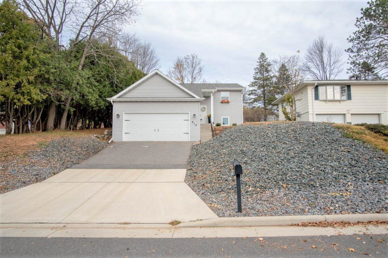 814 Callon Street - Photo 1