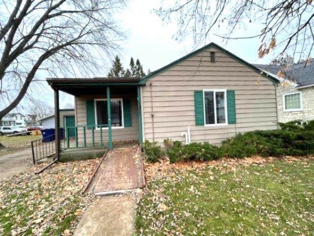 1311 4TH AVENUE - Photo 1