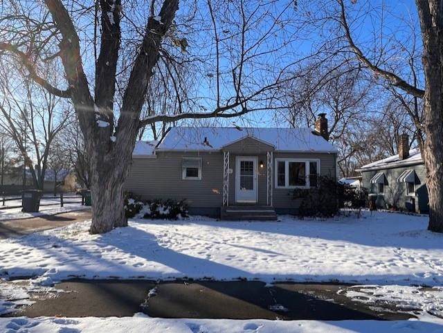 440 17TH AVENUE SOUTH - Photo 1