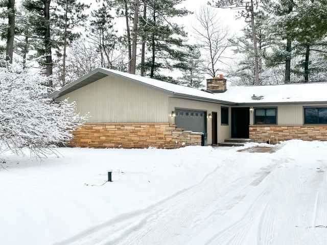 431 Greenwood Drive - Photo 1