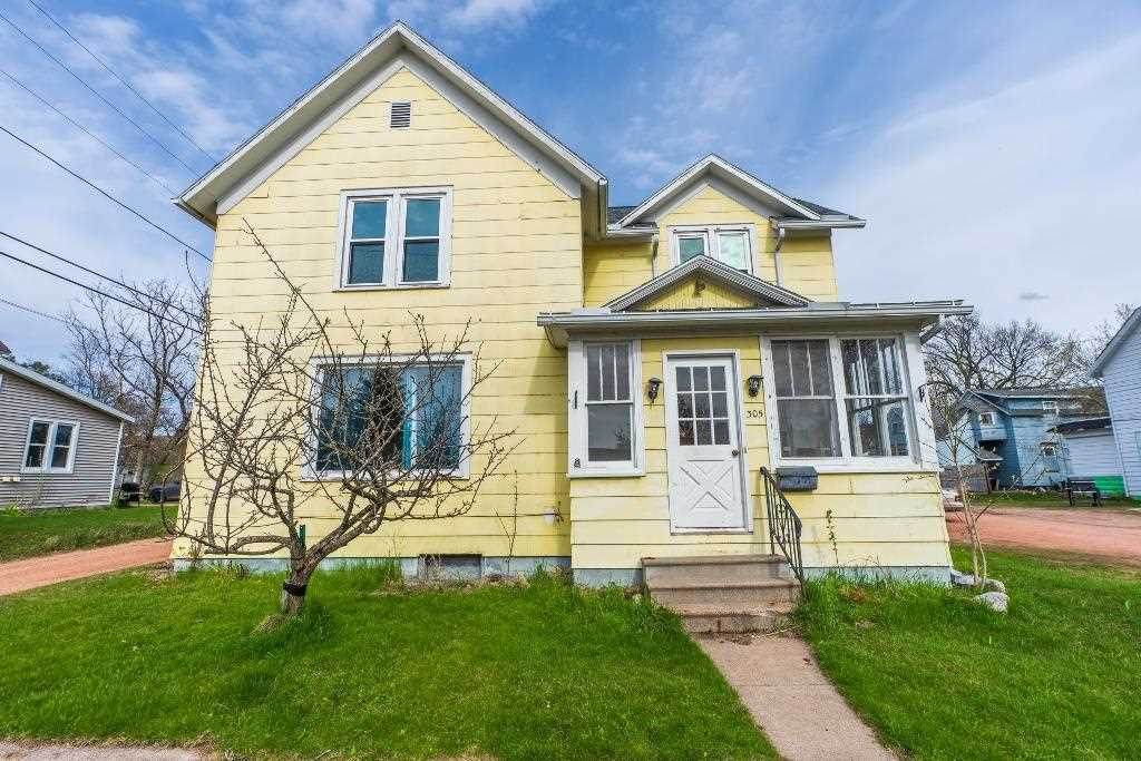 305 Logan Street - Photo 1