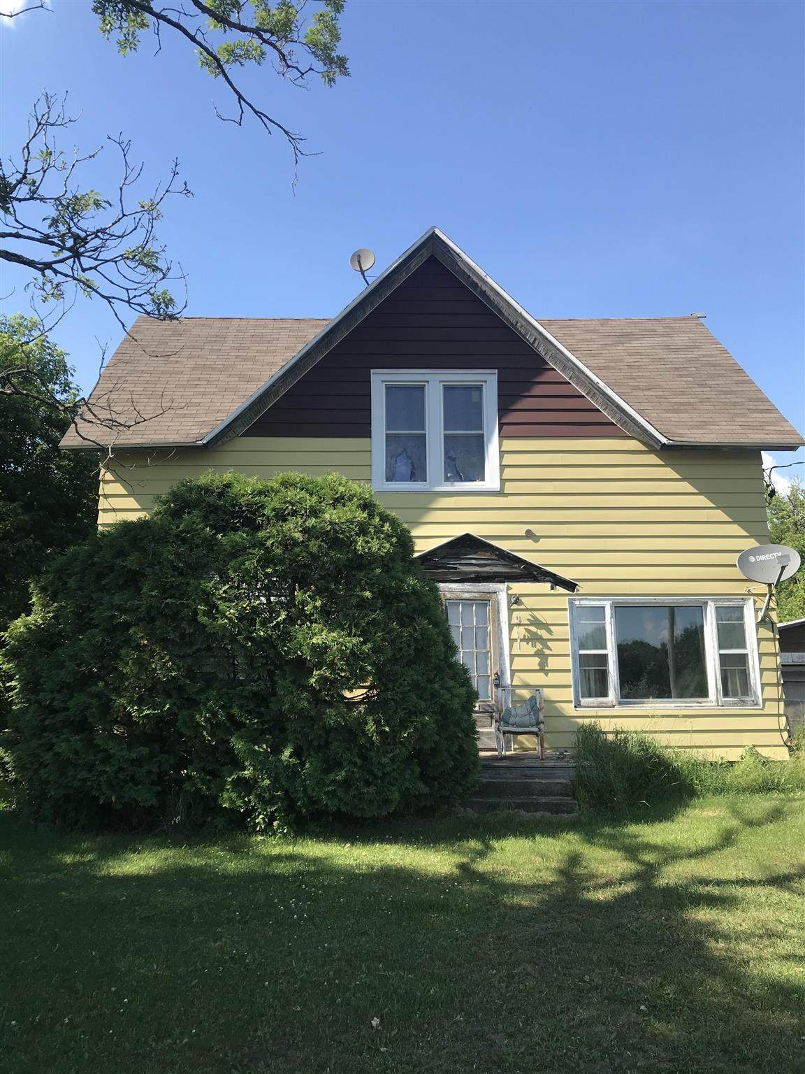 7664 4TH STREET - Photo 1