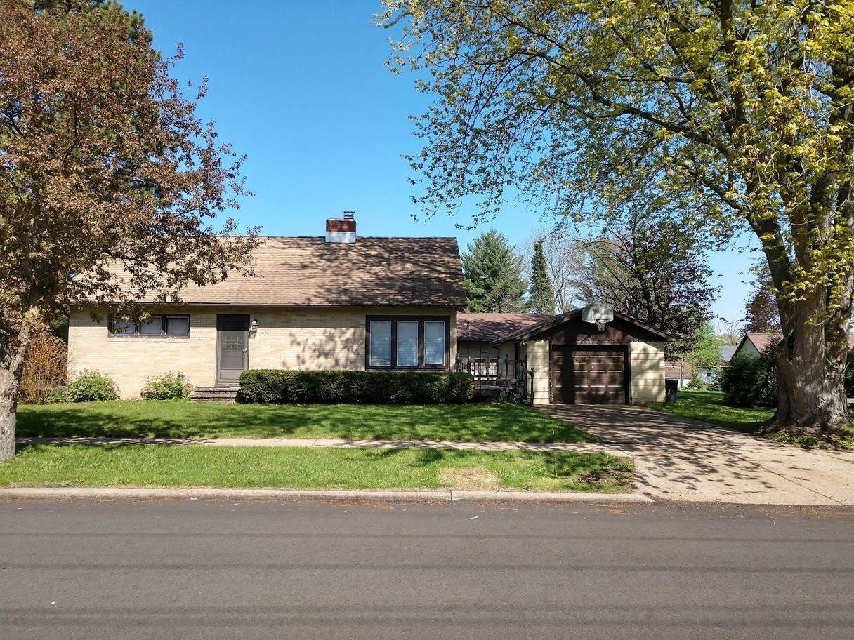 1009 Chestnut Avenue - Photo 1