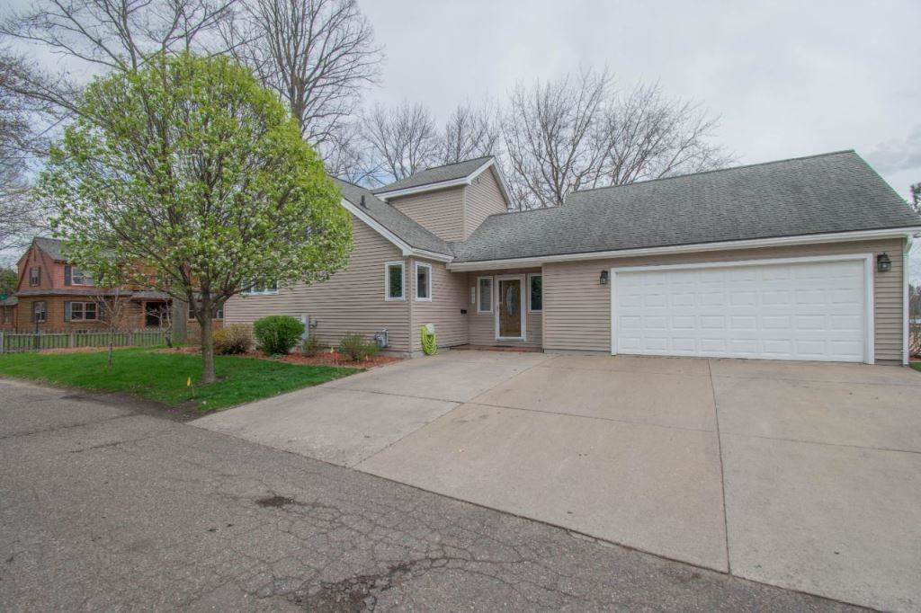 1003 River Street - Photo 1