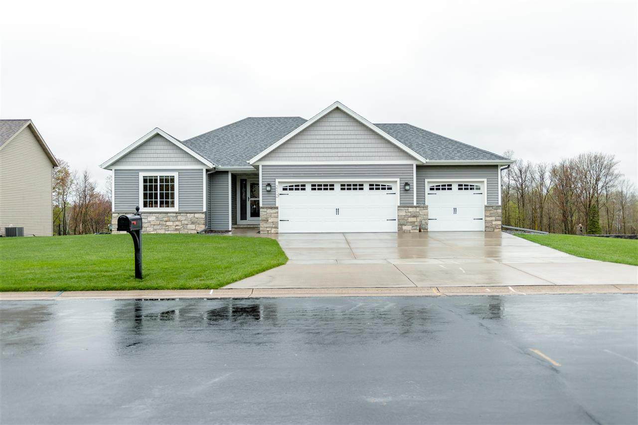 212 68TH AVENUE - Photo 1