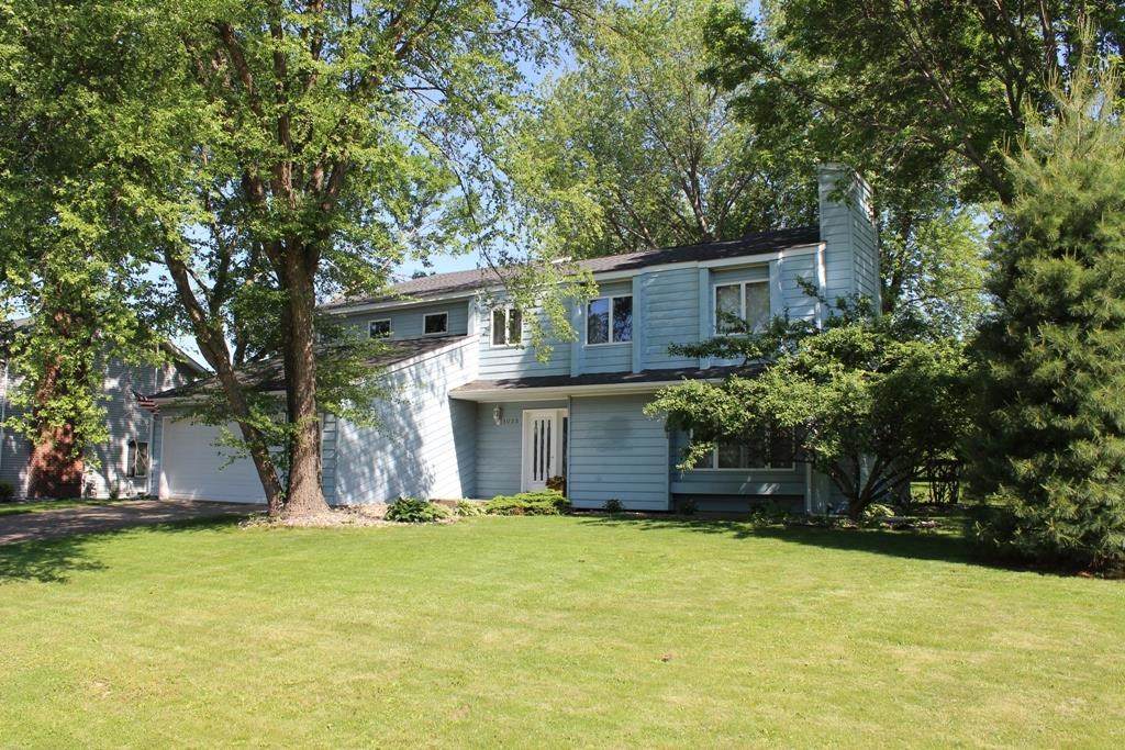 1025 Colonial Street - Photo 1
