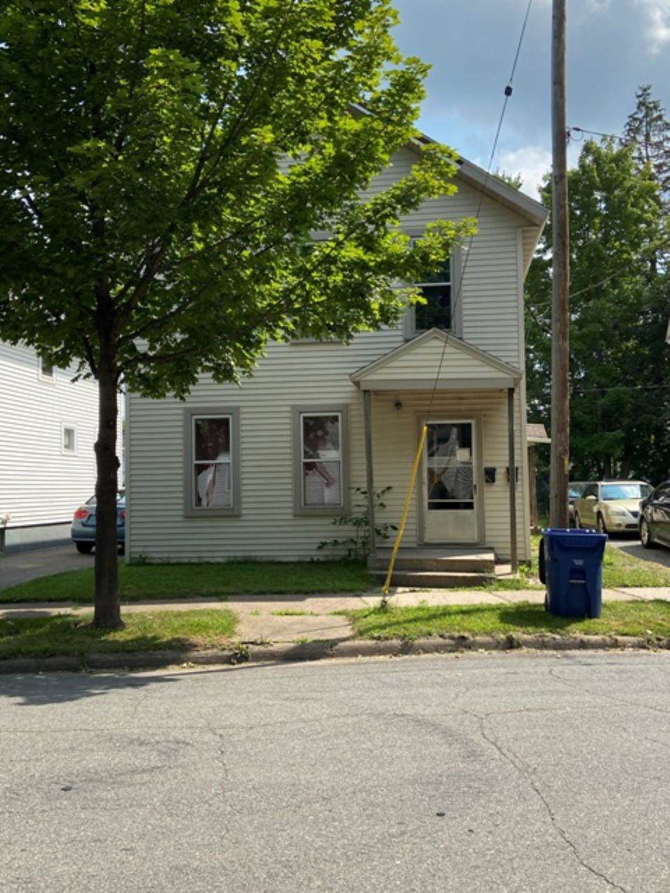 211 Seymour Street - Photo 1