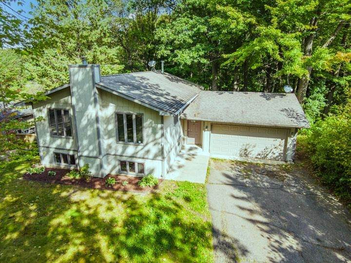 1706 Stark Street - Photo 1