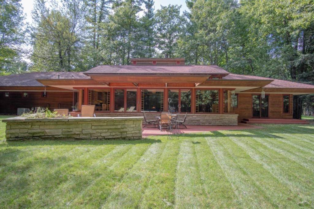 6413 Red Oak Court - Photo 1