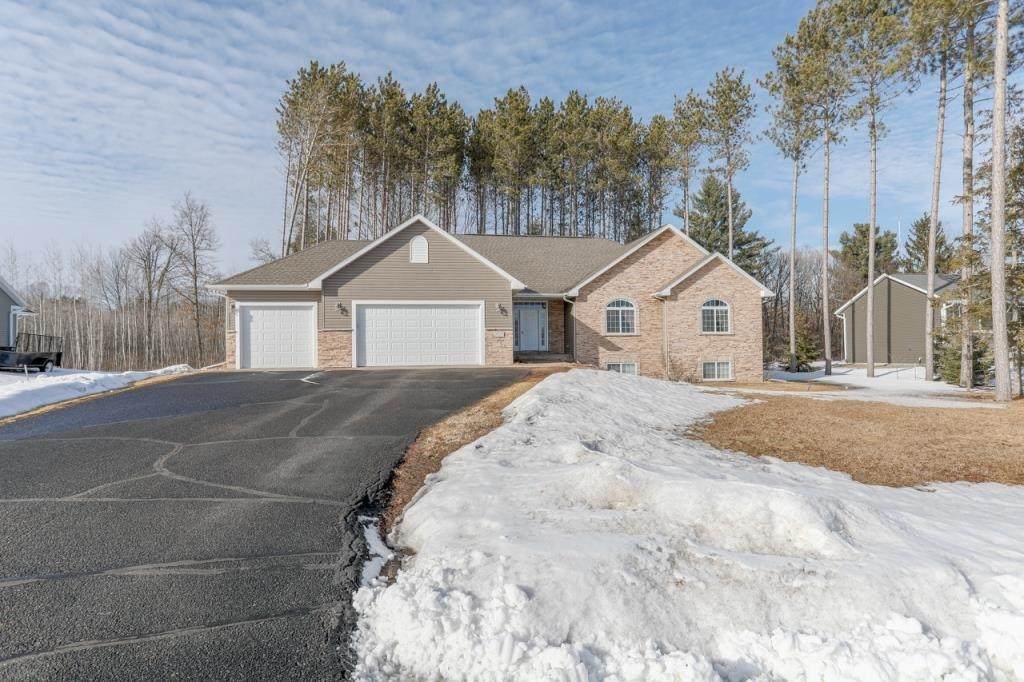 2550 Sussex Place - Photo 1