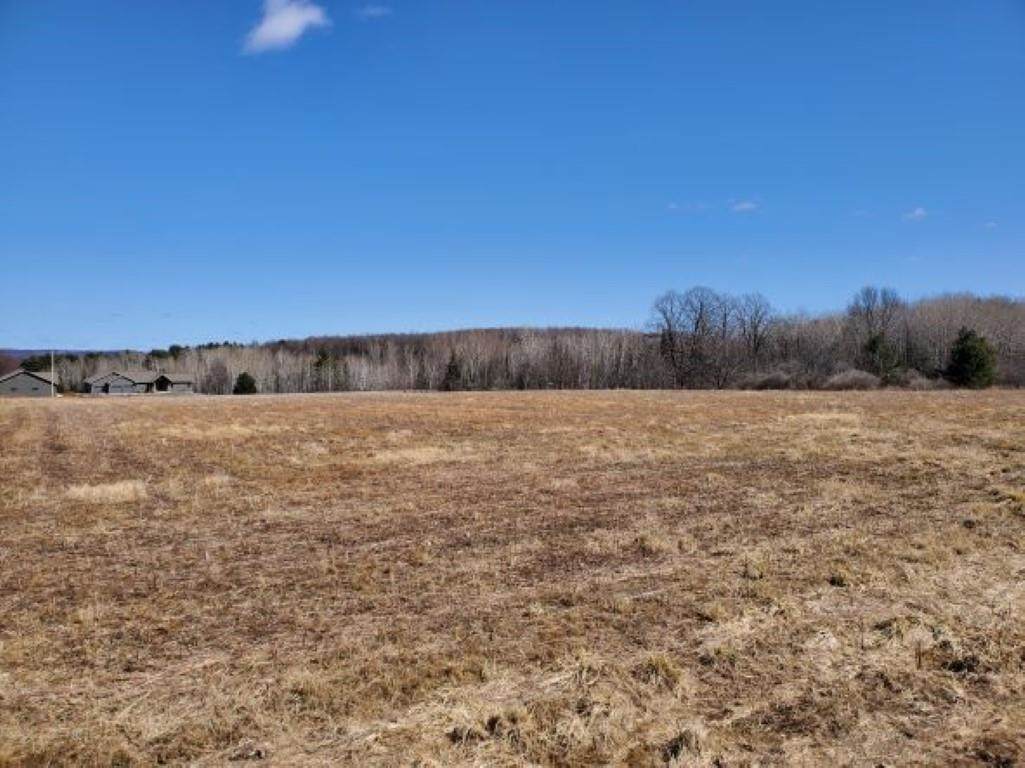 231871 104TH AVENUE - Photo 1
