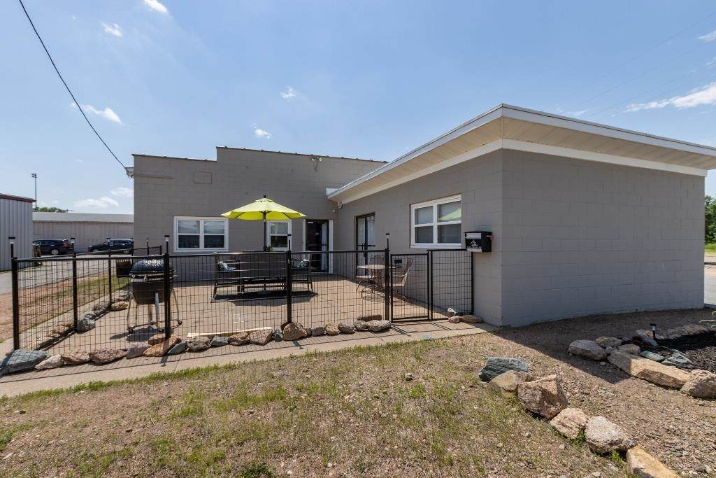 201 Devoe Street - Photo 1