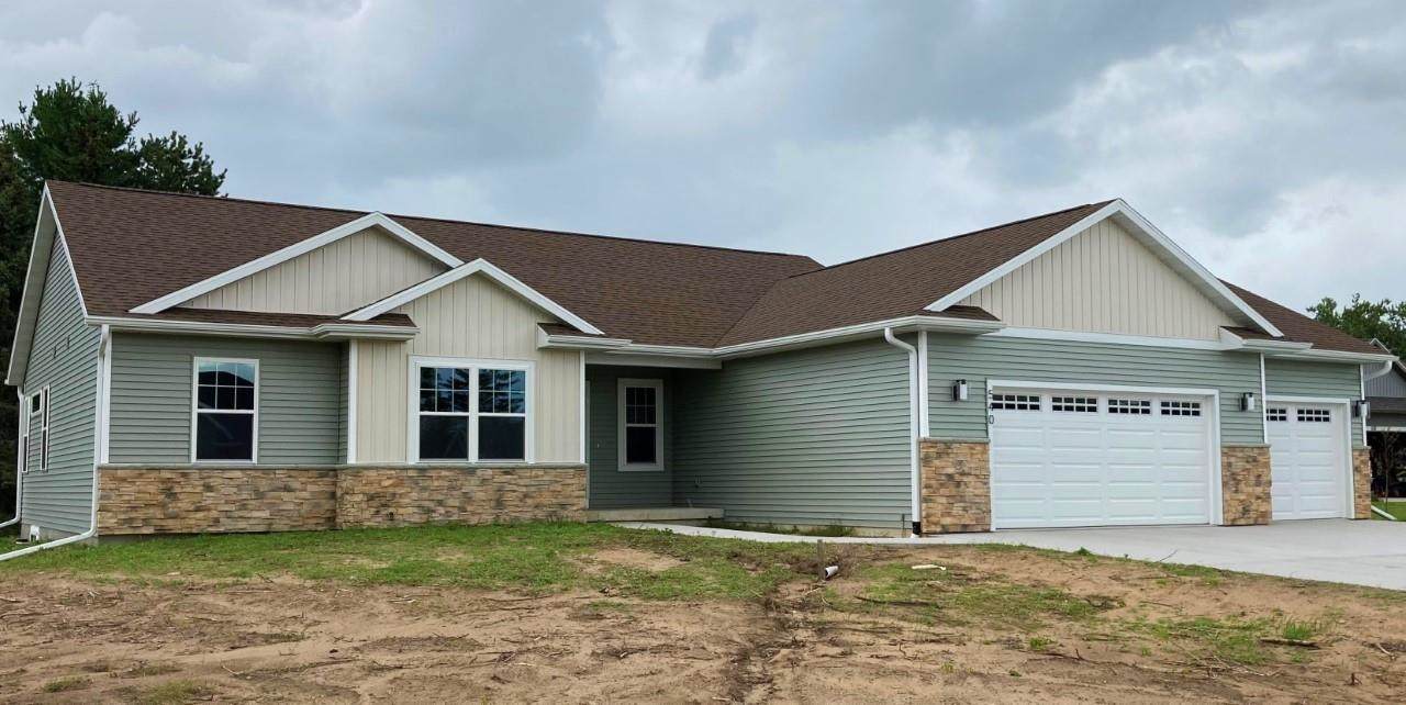 540 Silverleaf Court - Photo 1