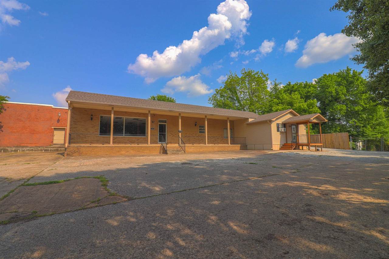 222 Jefferson - Photo 1