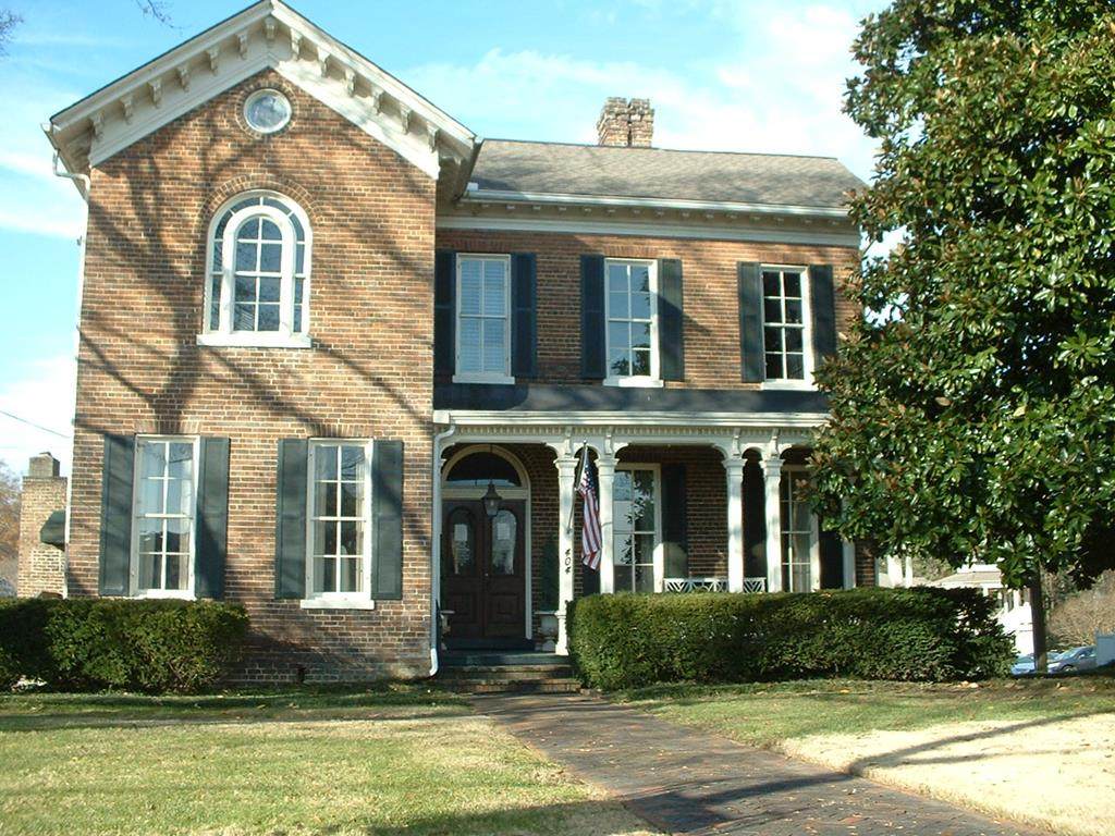 404 Thornton Avenue S - Photo 1