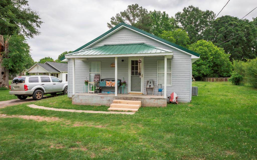 805 Chestnut Street - Photo 1