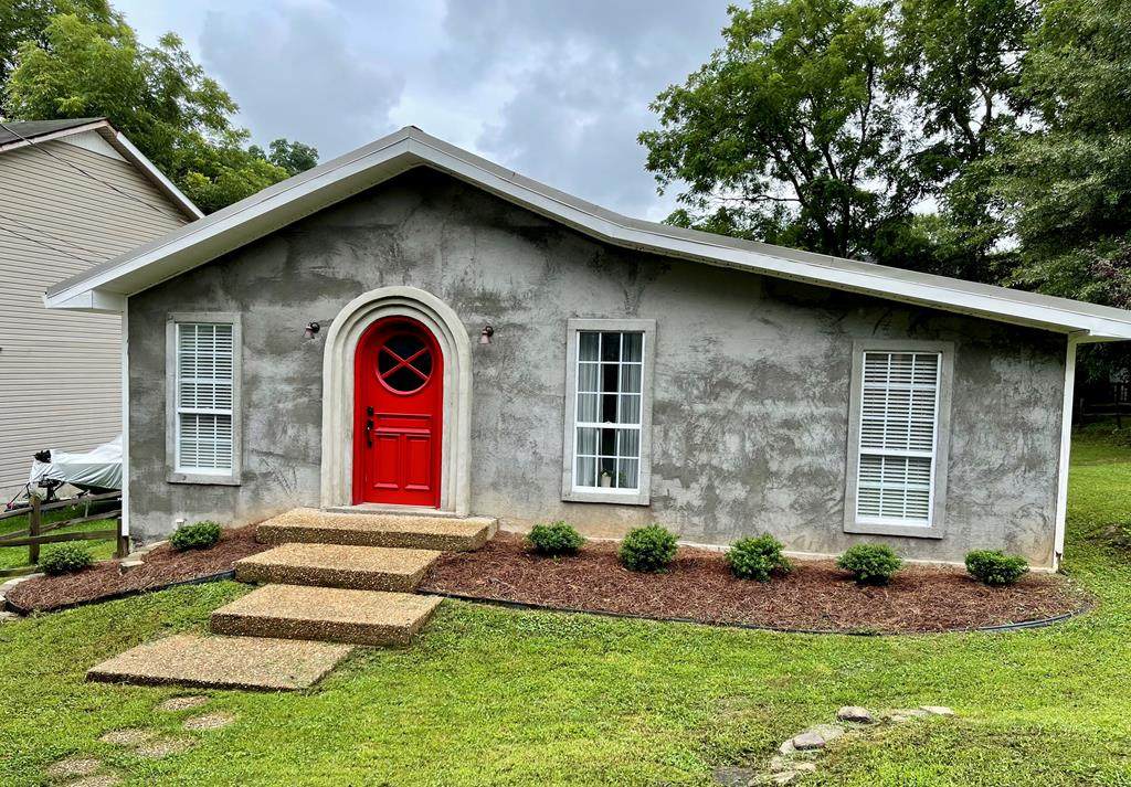 538 Patton Street - Photo 1