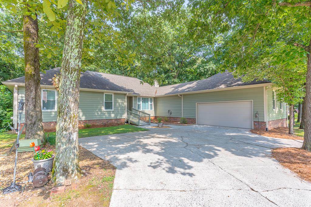 4113 Dog Legg Drive - Photo 1