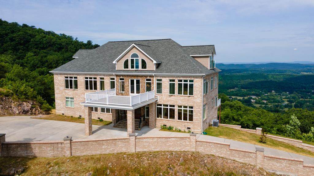 2515 Grandview Drive - Photo 1