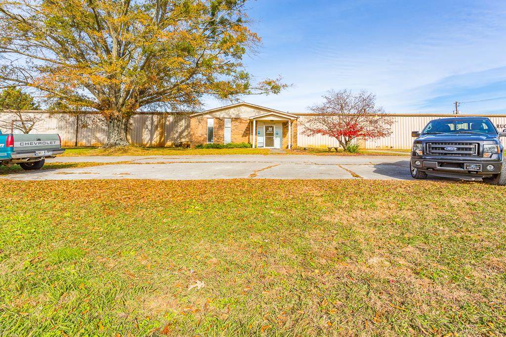 639 Industrial Blvd - Photo 1