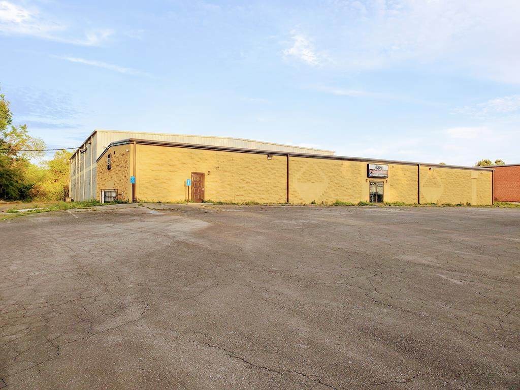407 Sheridan Avenue - Photo 1