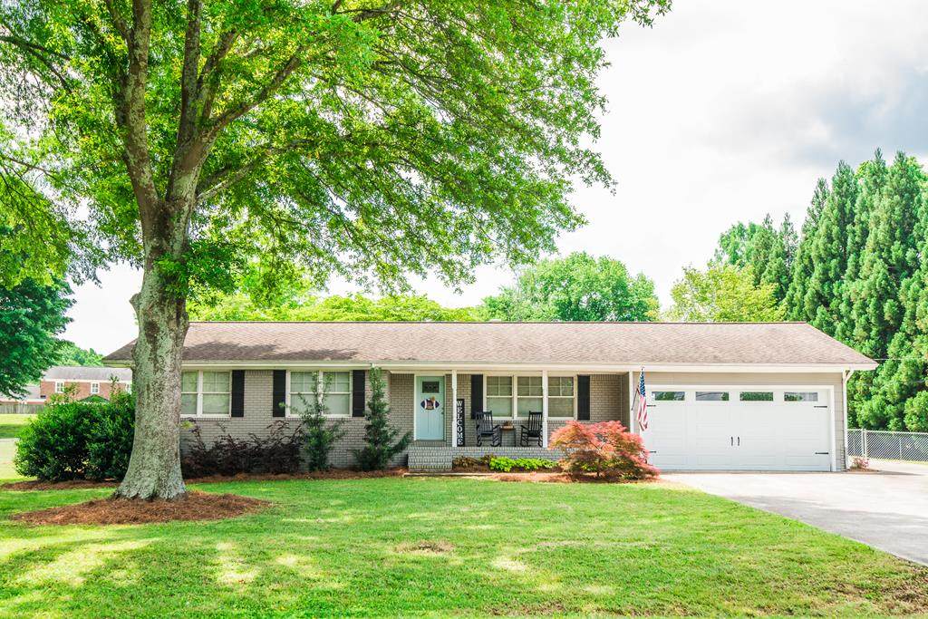 134 Buckingham Drive - Photo 1