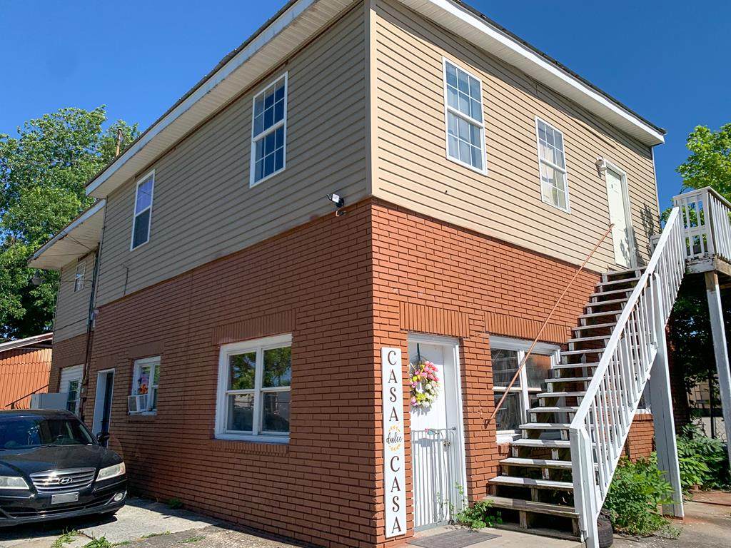413 Glenwood Avenue - Photo 1