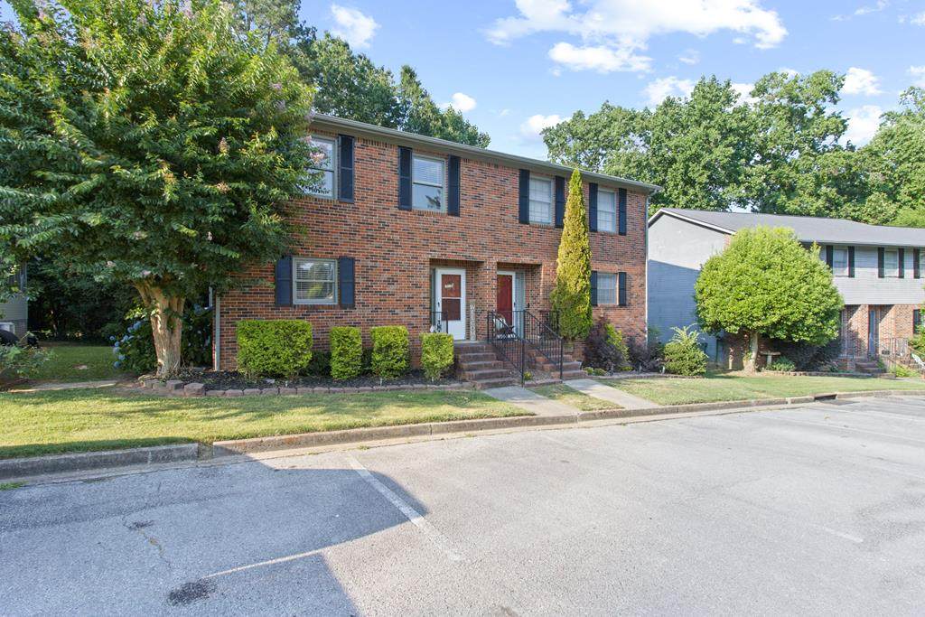 1948 Meadowbrook Circle - Photo 1
