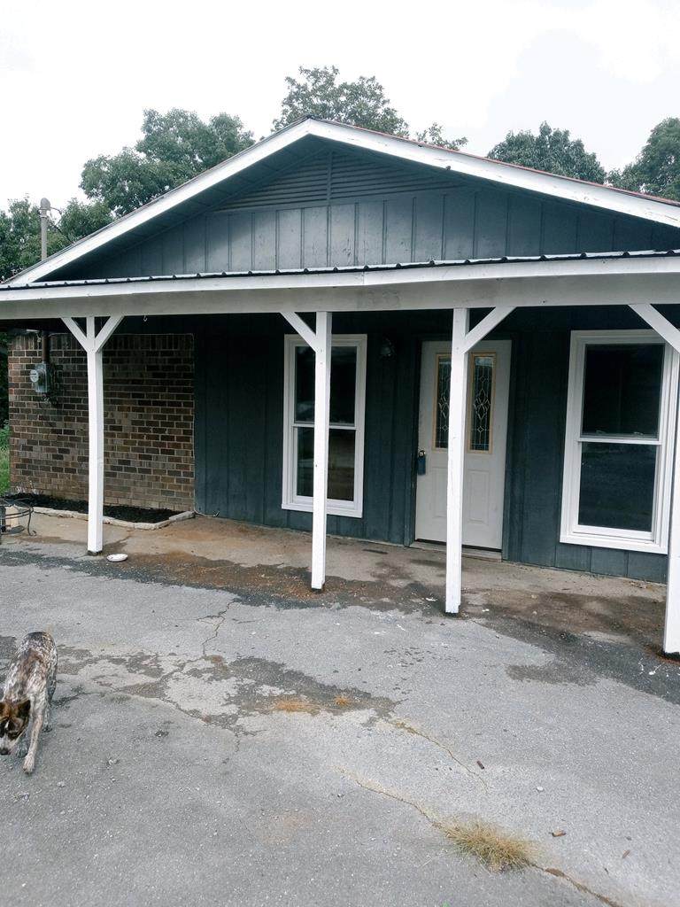 1355 Covington Bridge Rd - Photo 1