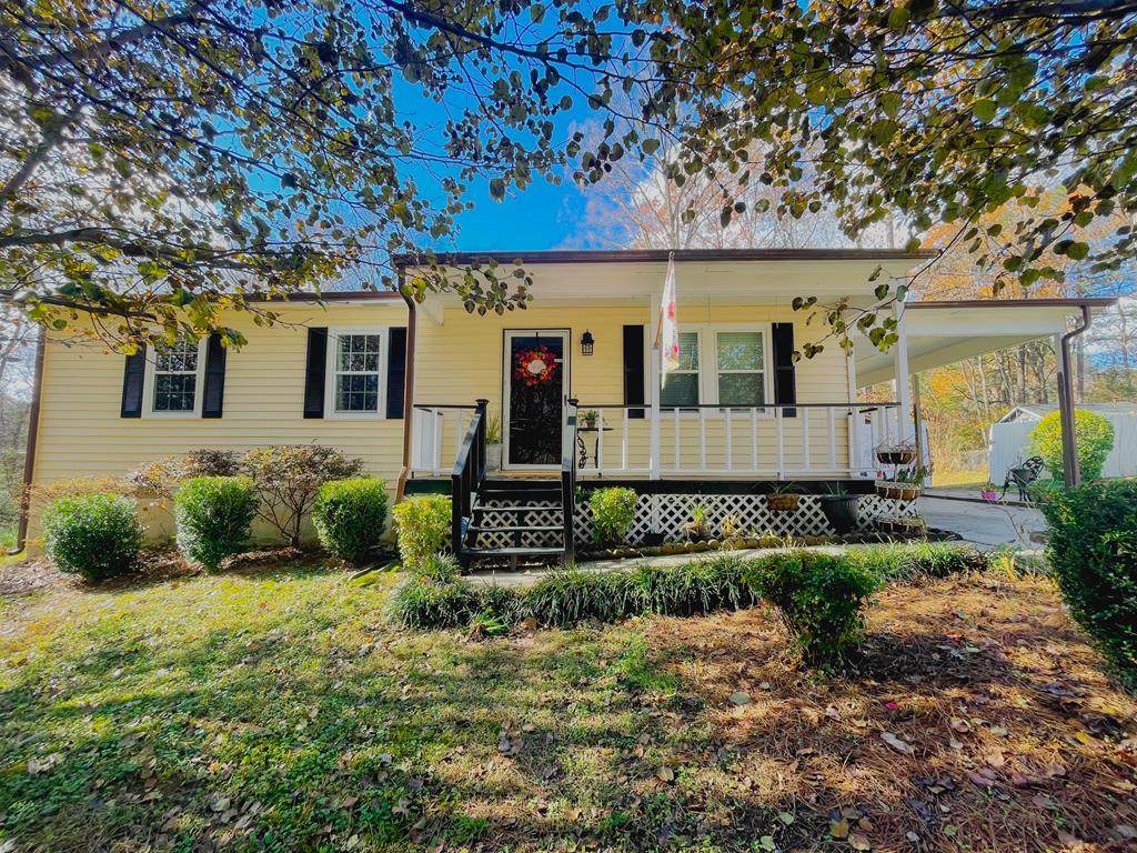 624 Deer Trail - Photo 1