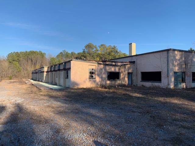 7016 Hwy 225 - Photo 1