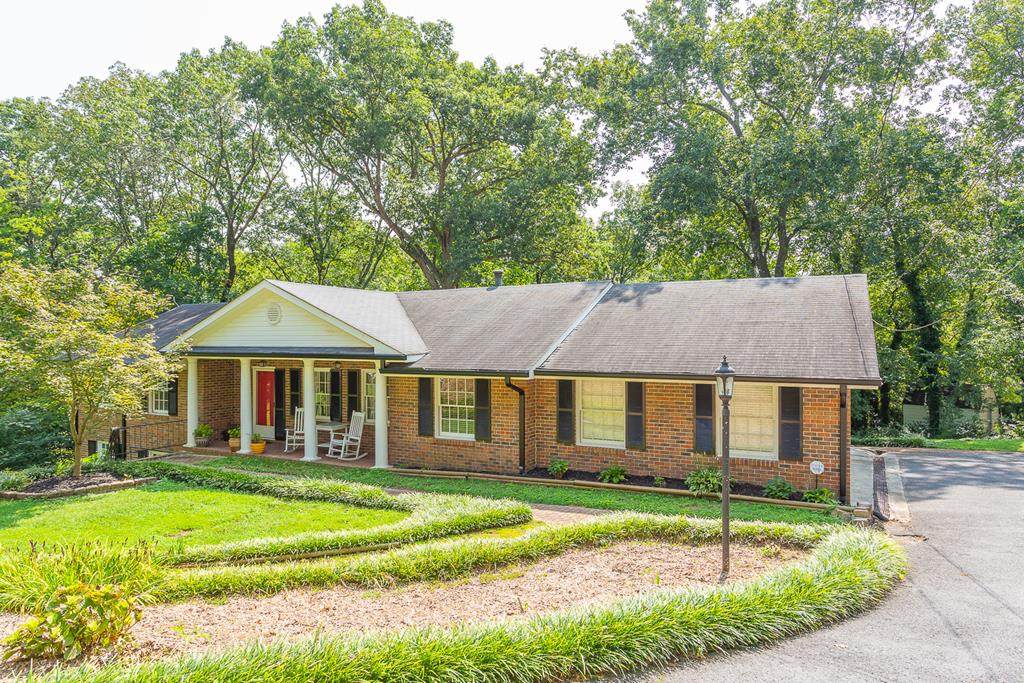 1804 Elaine Way - Photo 1