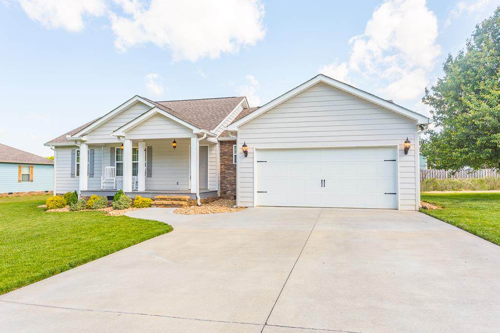 160 Parkland Way - Photo 1