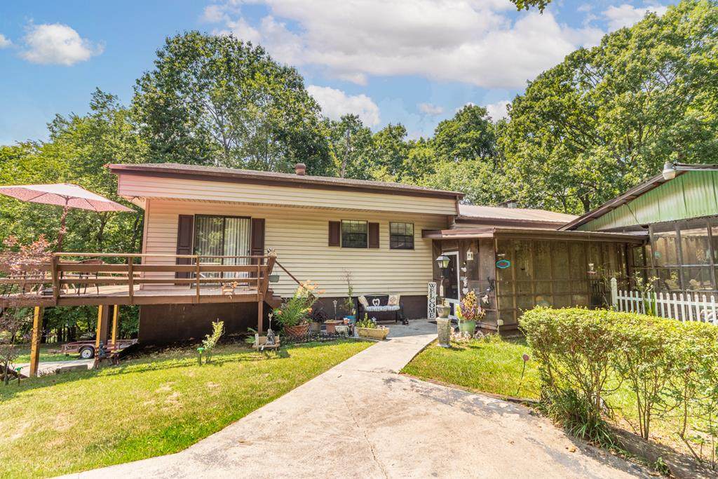 556 Leon Cir - Photo 1