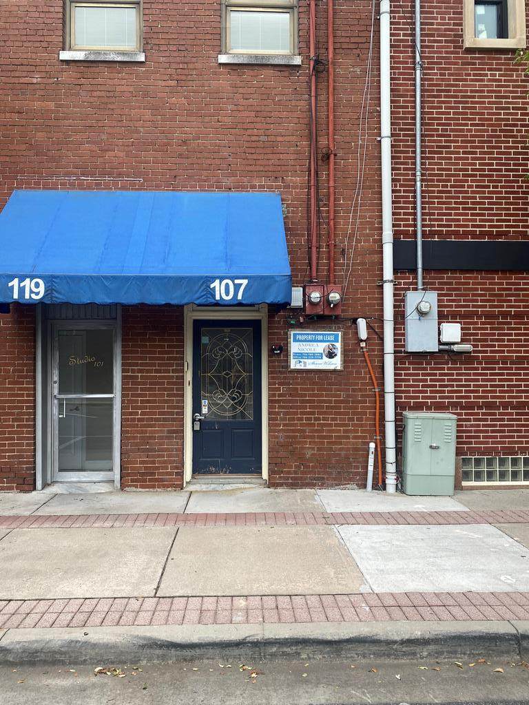 107 King St - Photo 1