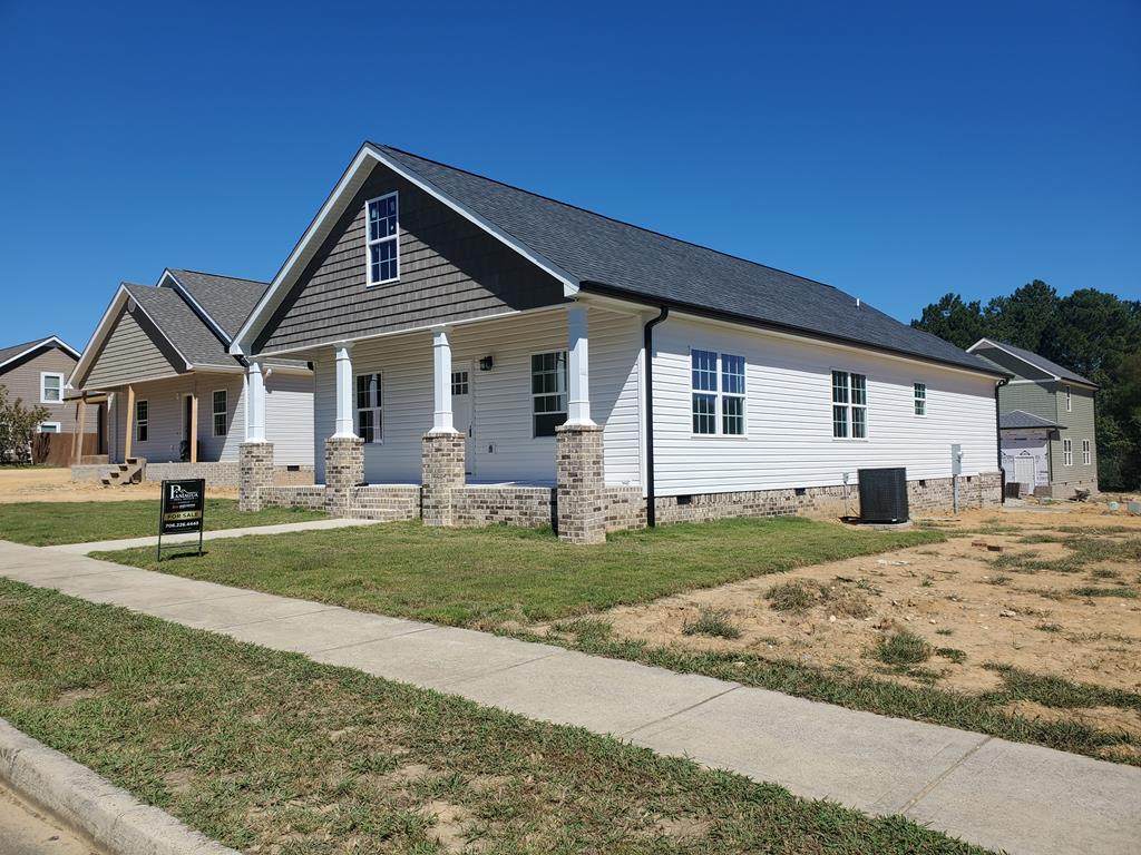 402 Coahulla Creek Drive - Photo 1