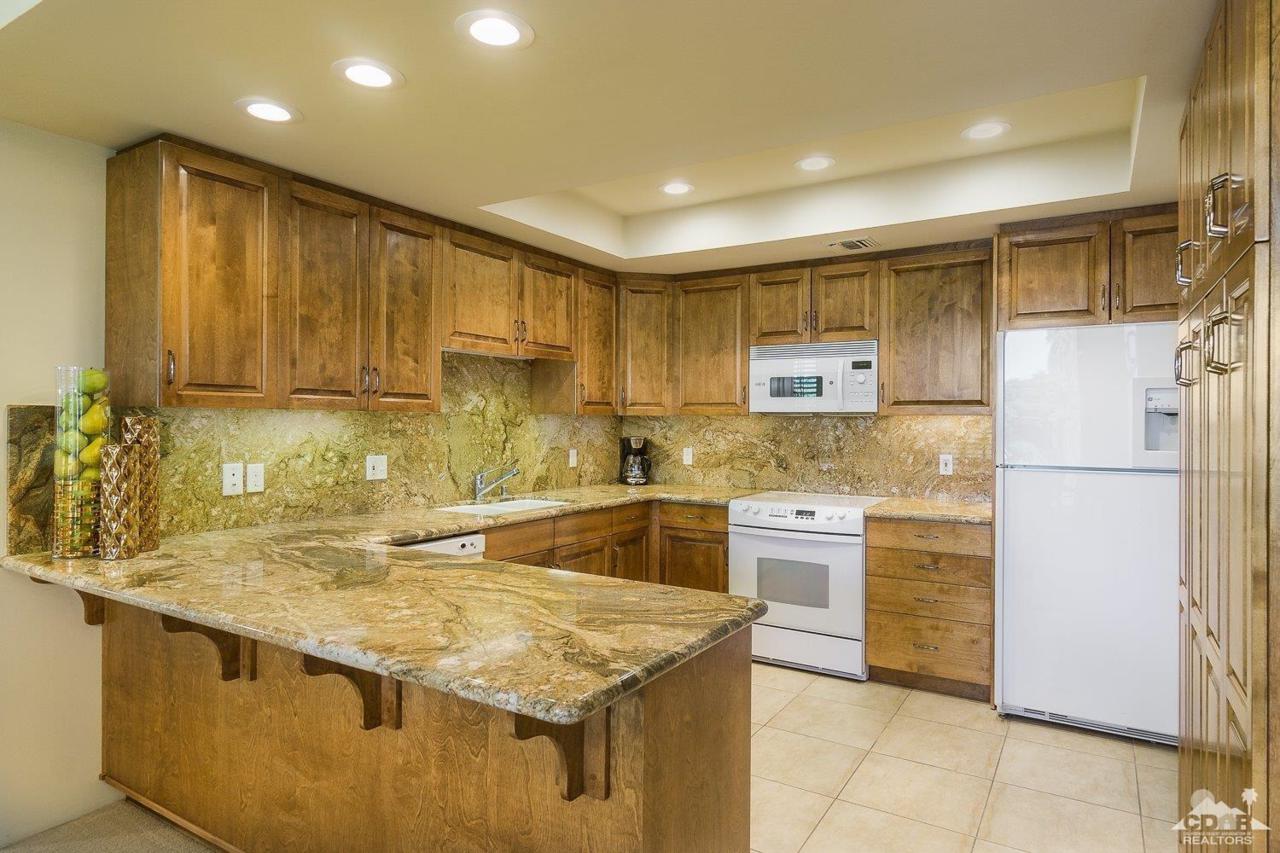 910 Island Drive - Photo 1