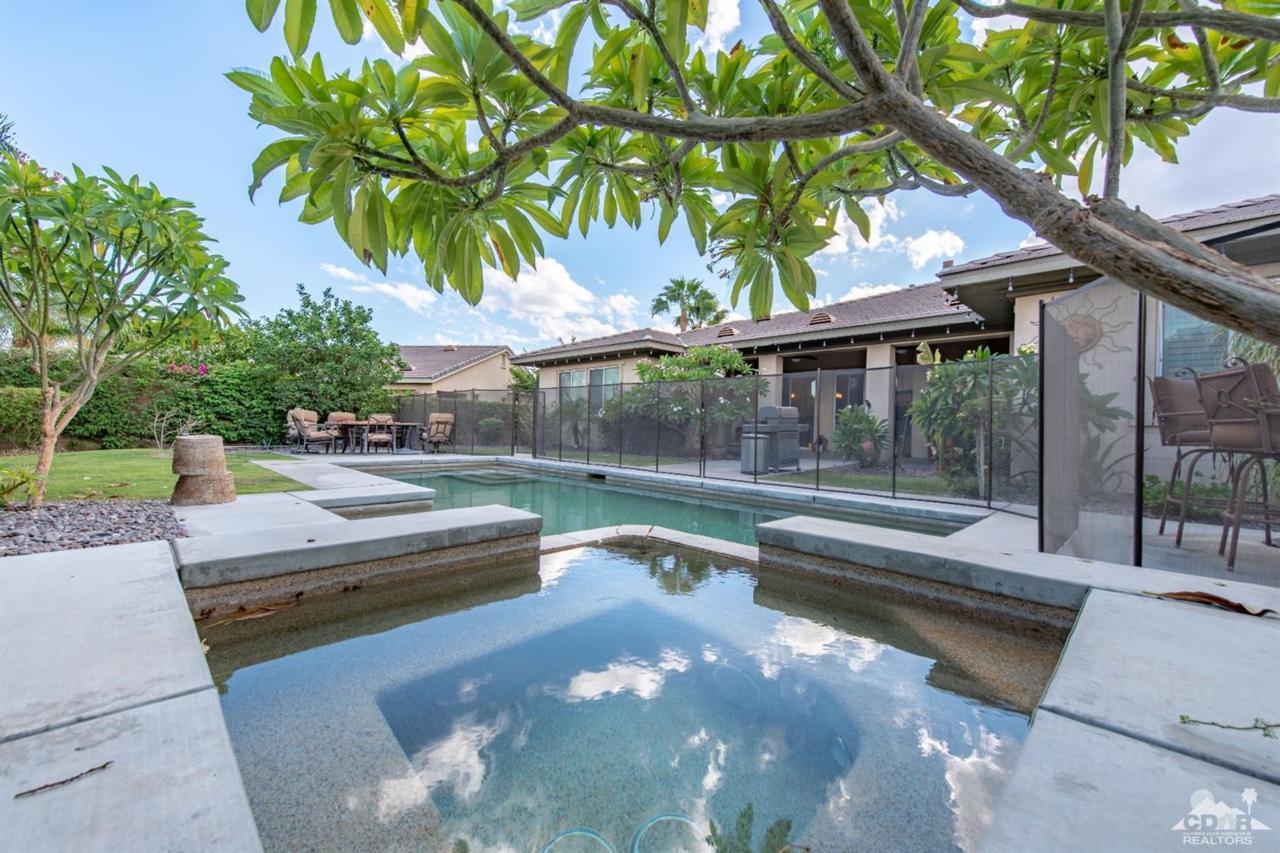 79720 Amalfi Drive - Photo 1