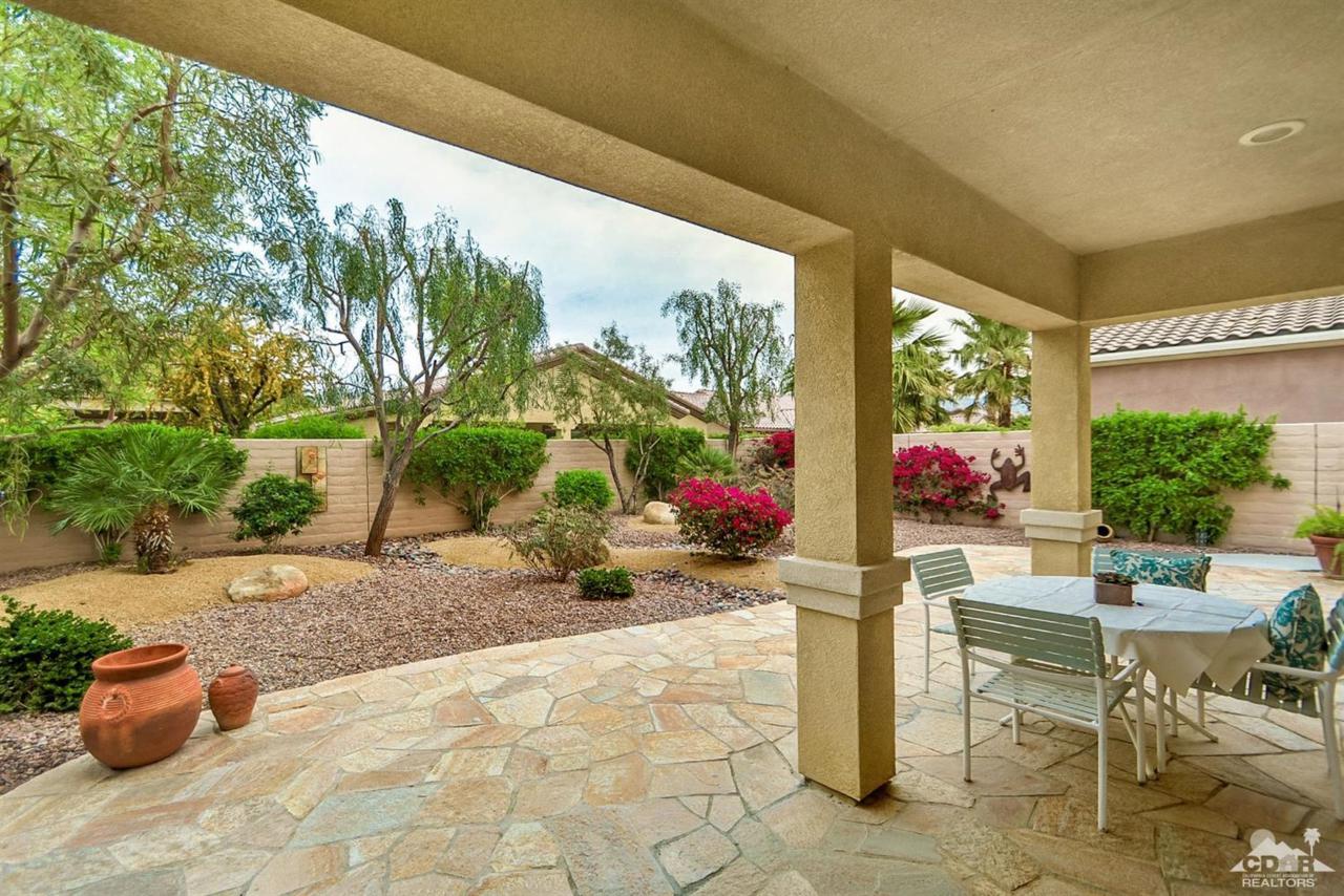 81098 Avenida Vidrio - Photo 1