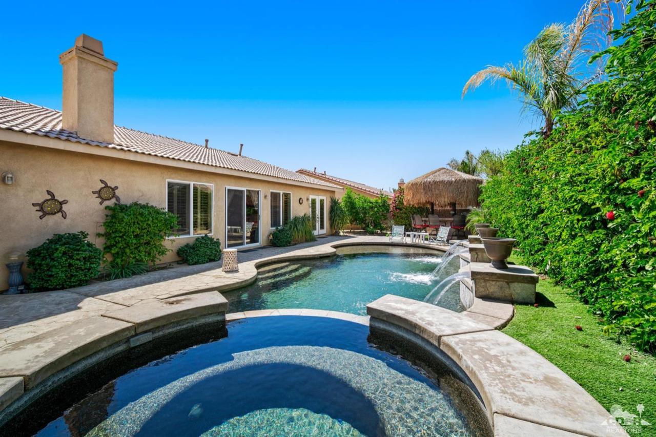 81354 Avenida Rosada - Photo 1