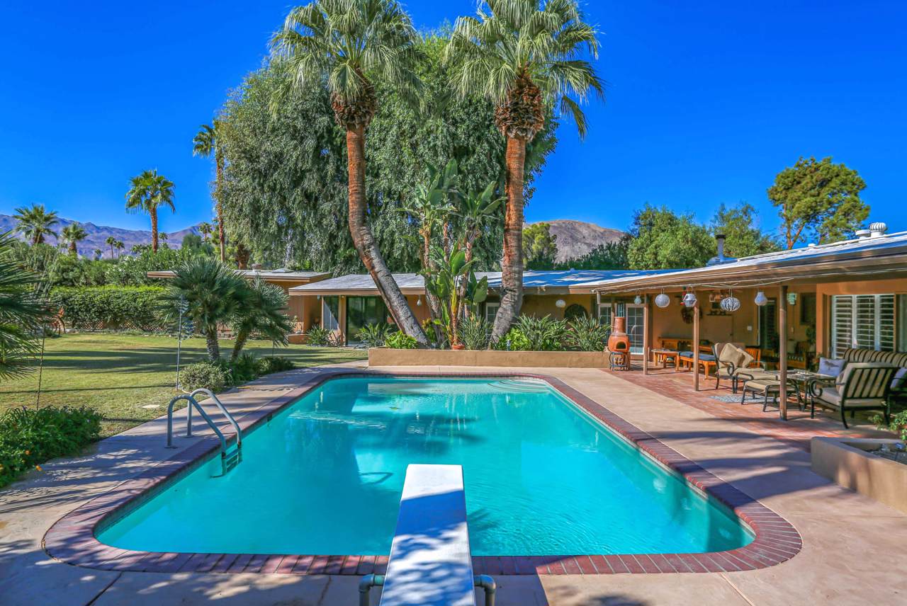 73355 Grapevine Street - Photo 1