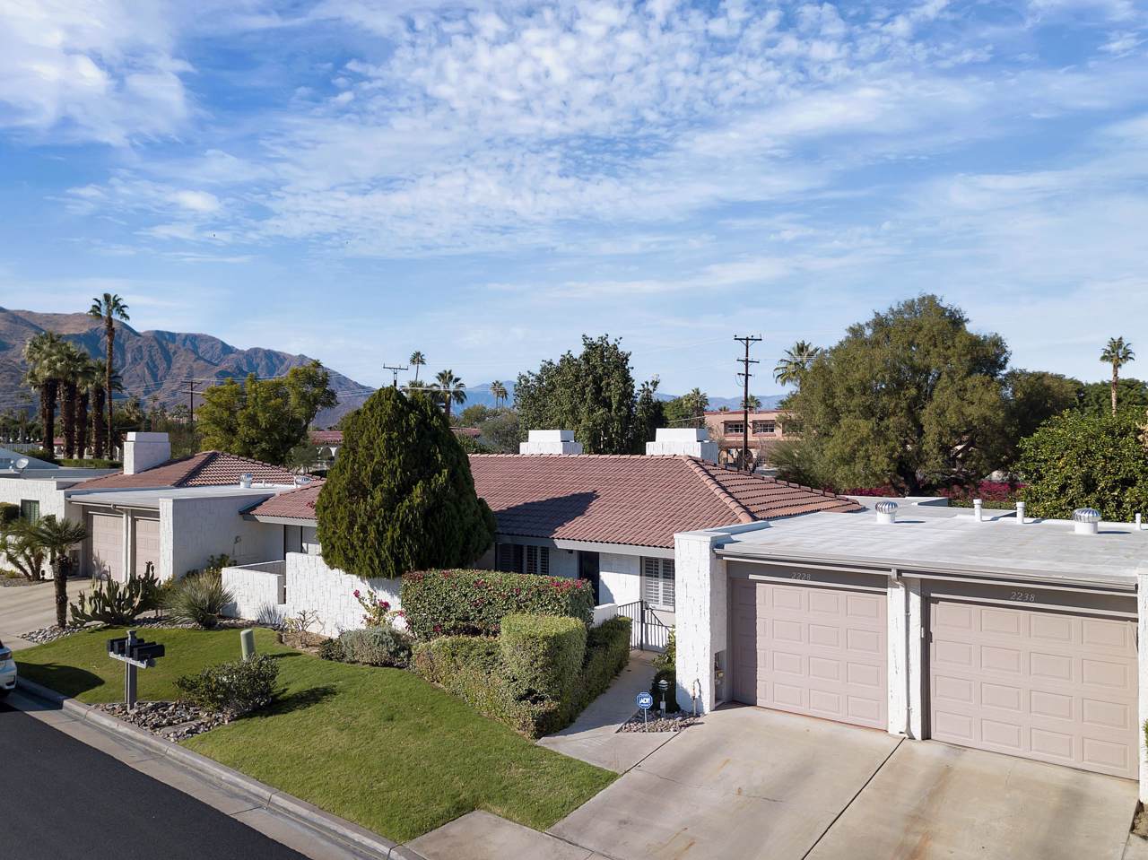 2228 Sunshine Circle - Photo 1