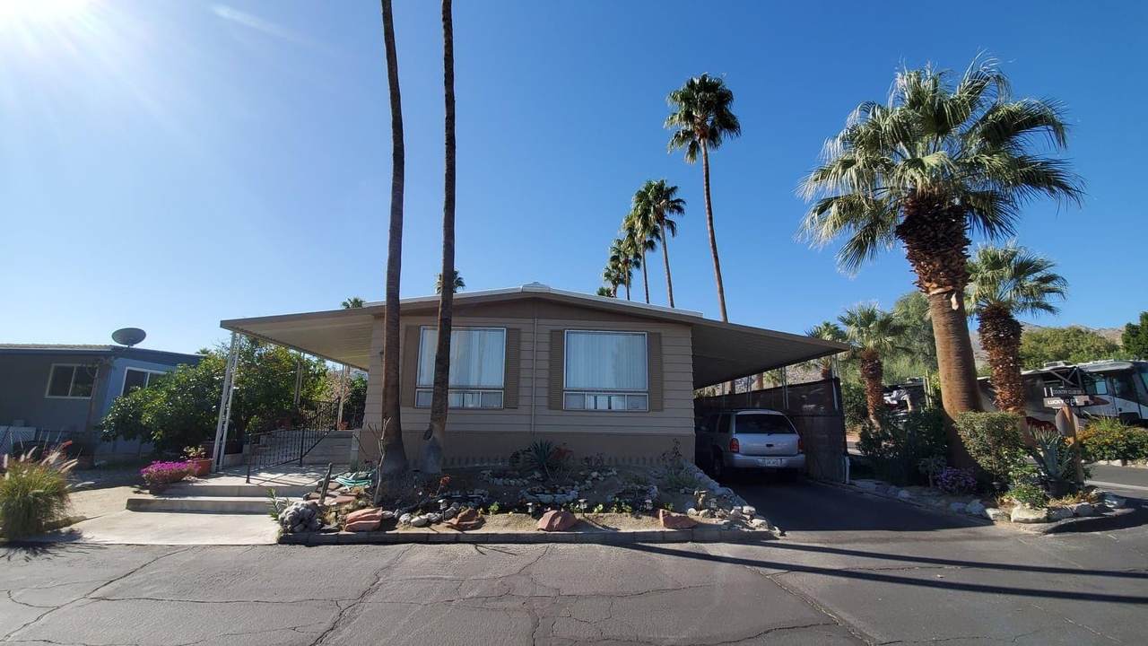 1 Country Club Dr - Photo 1