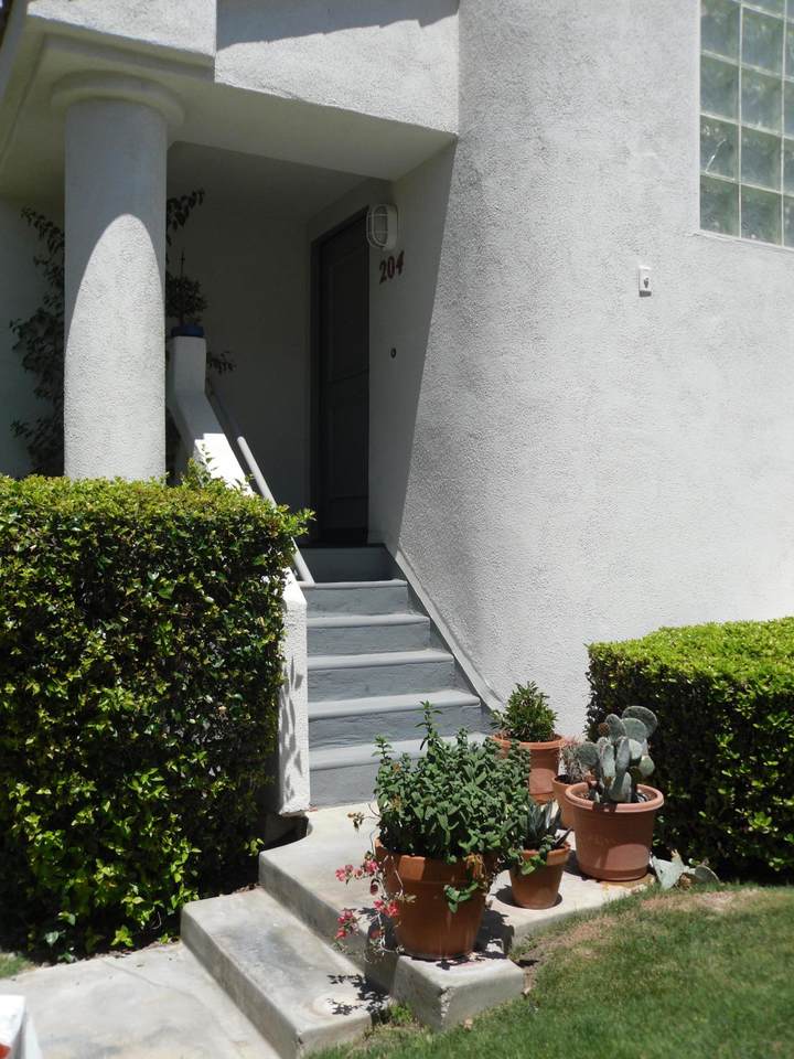 401 El Cielo Road - Photo 1