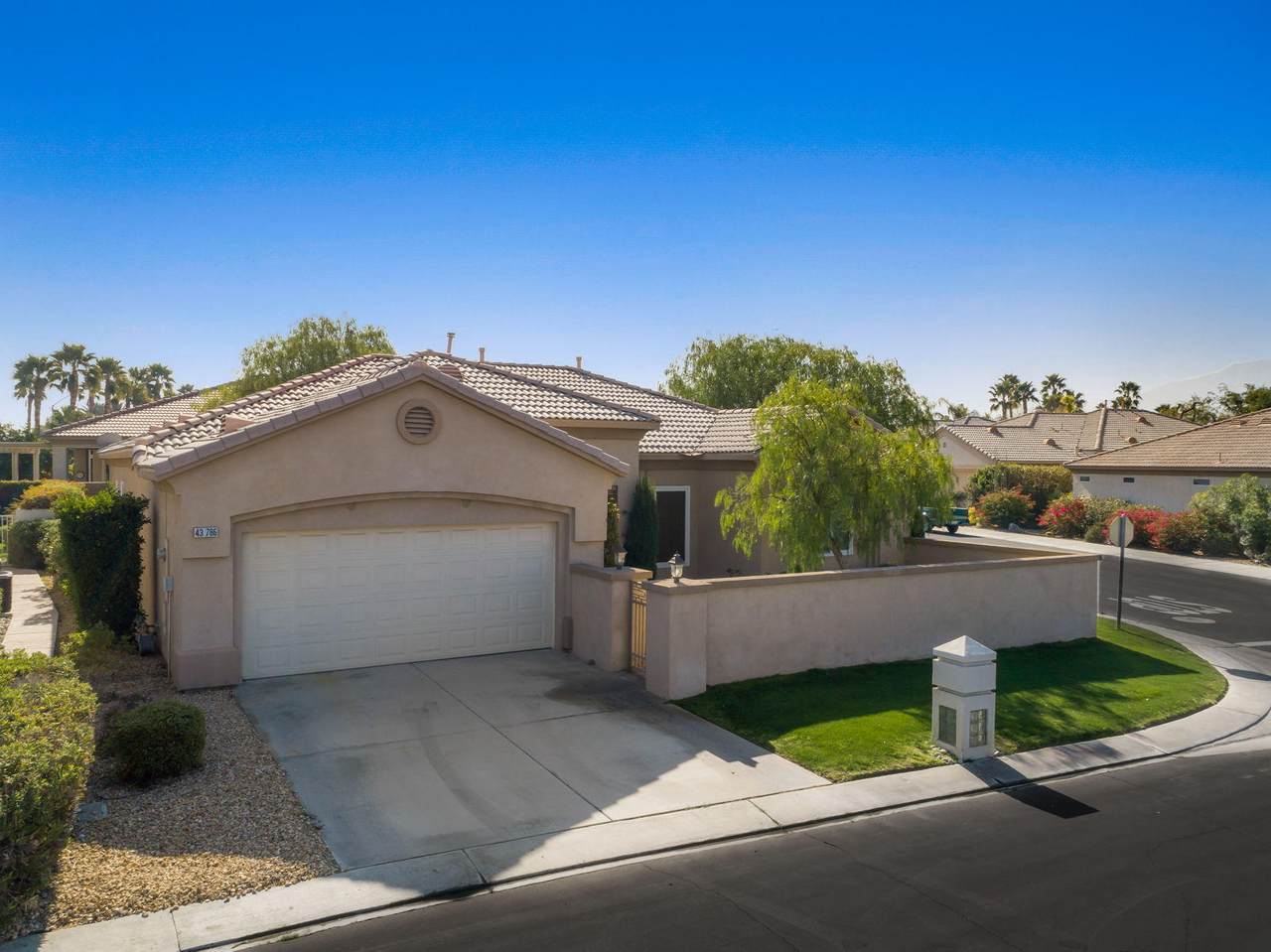 43786 Royal St George Drive - Photo 1
