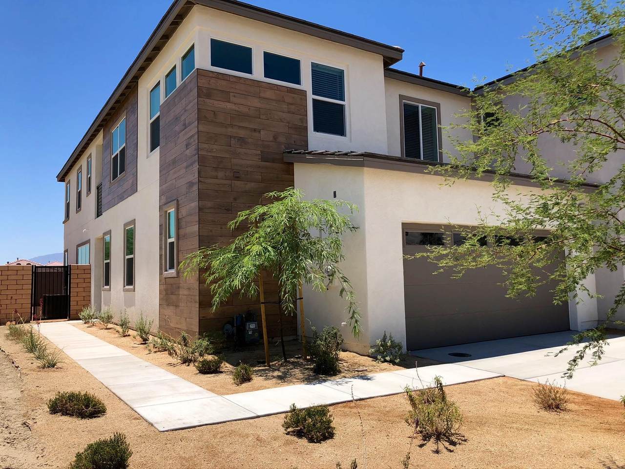 84413 Passagio Lago Way - Photo 1