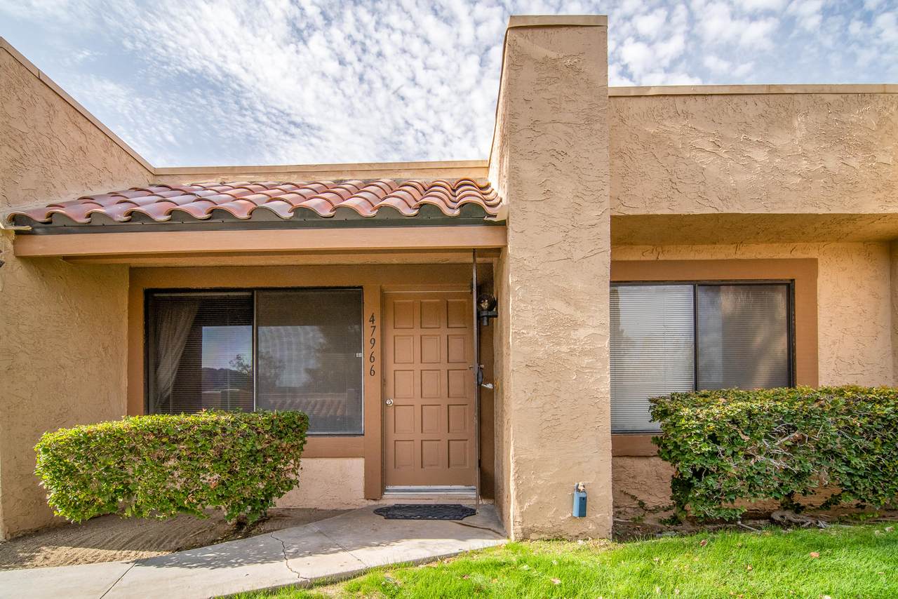 47966 Oasis Court - Photo 1