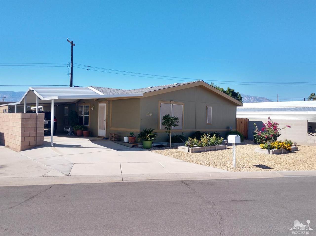 32791 Bloomfield Avenue - Photo 1