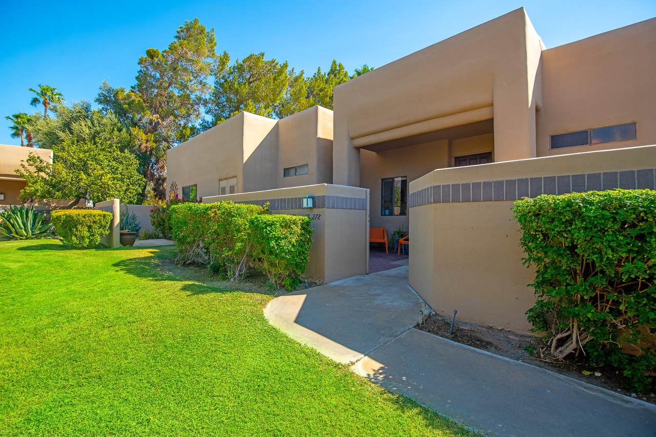 67633 Lagos Way - Photo 1